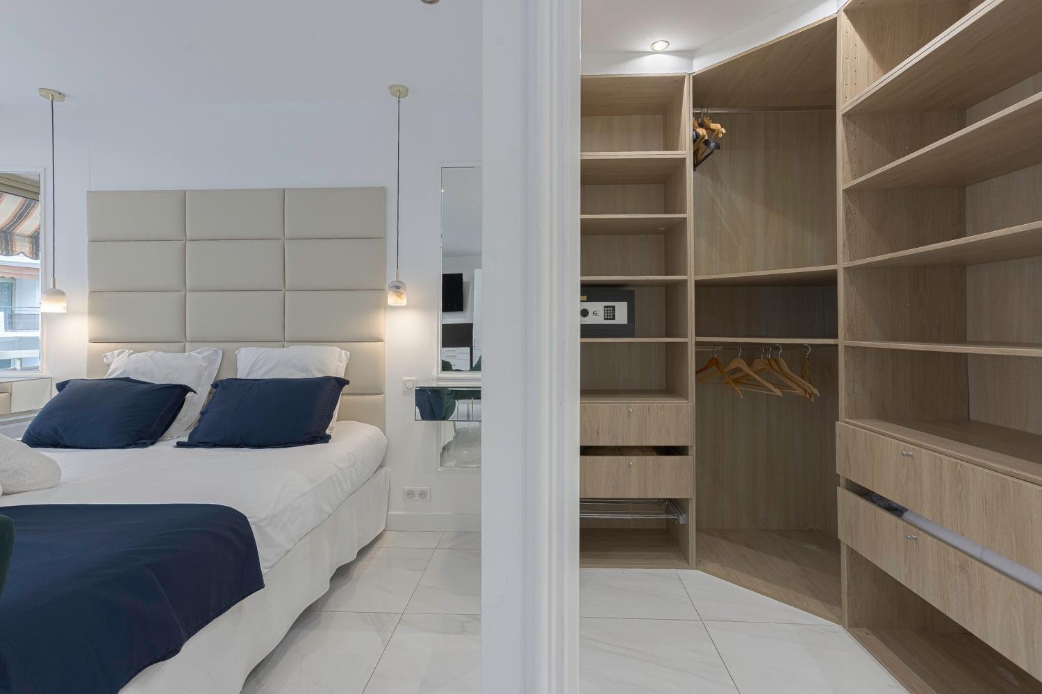 Luxury Maubourg - Vue Mer - Croisette 50M Plage - Clim - Terrasse Cannes Buitenkant foto